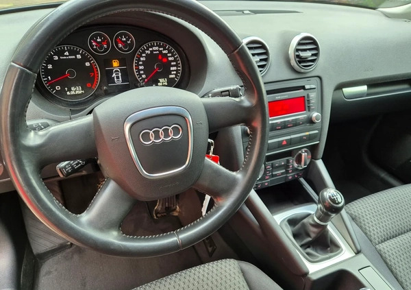 Audi A3 cena 26900 przebieg: 150000, rok produkcji 2009 z Wałbrzych małe 529